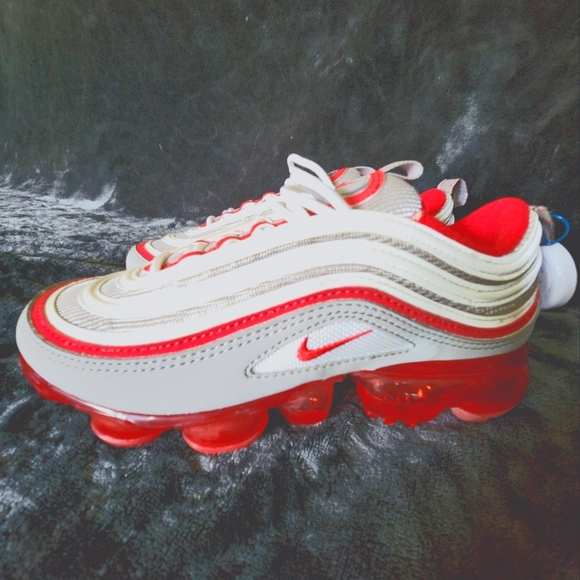 Nike 97 Vapermax GS US 5 Women's Y 3.5 Atmosphere-Gray/Red/Reflective White - Picture 3 of 8